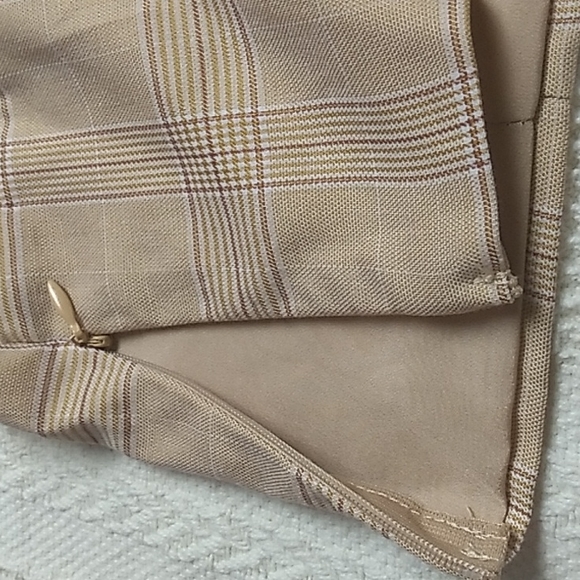 Forever 21 Tan check crop top in women's Size Large - Picture 3 of 6